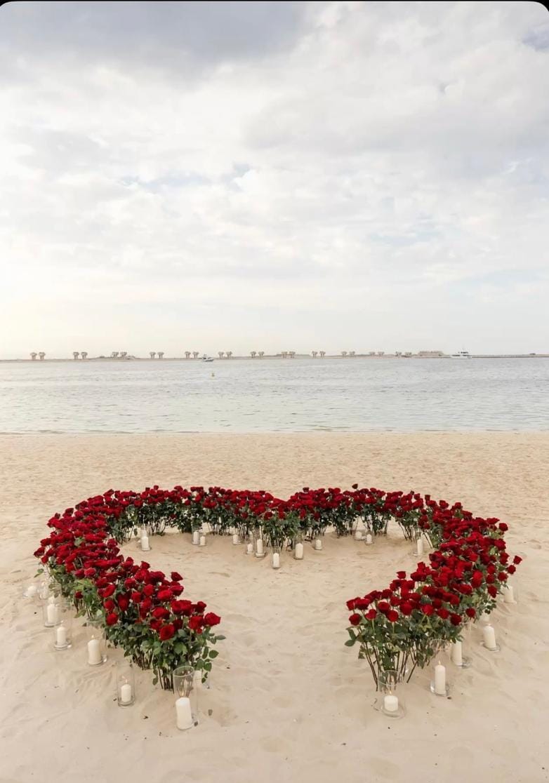 Personal flower decor for an intimate party in North Goa